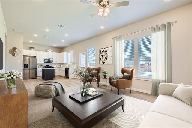 Photo - 2209 Kincaid Ln