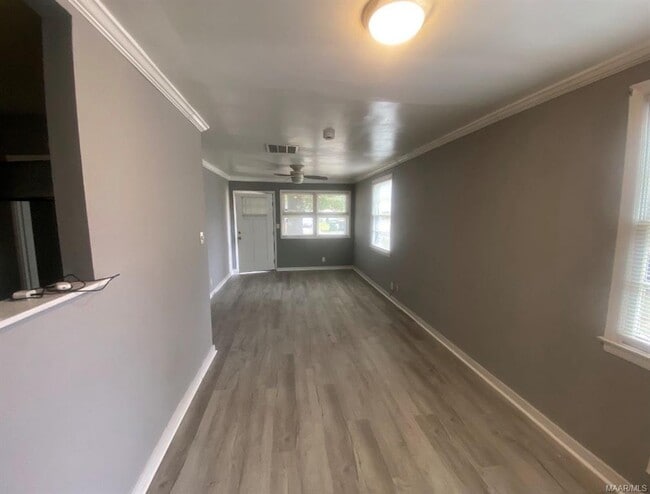 Photo - 3220 Doris Cir