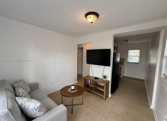 Photo - 724 SW 11th Ave Unidad 1