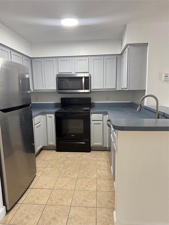 Photo - 7630 Westwood Dr Unit 316