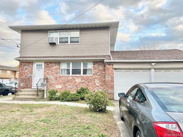 Building Photo - 862 Sunrise Hwy Unit 1