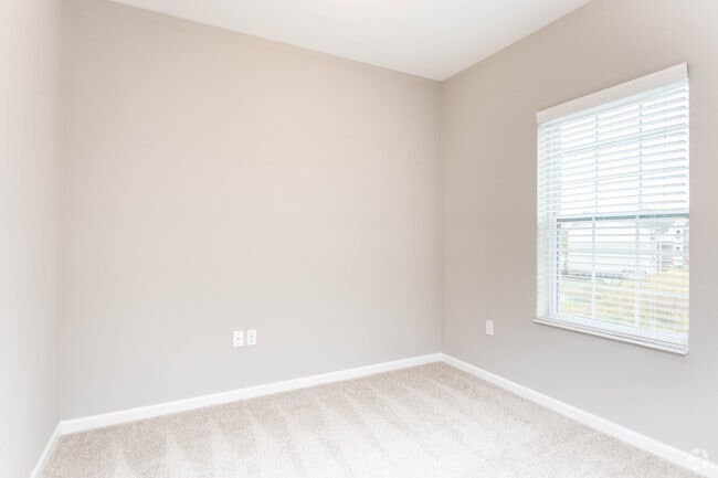 1BR, 1BA - 880 SF - The Red Oak - WaterStone at Carriage Trails