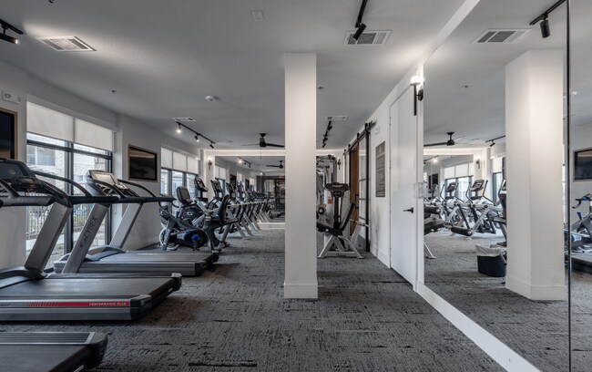 Photo - Auro Crossing