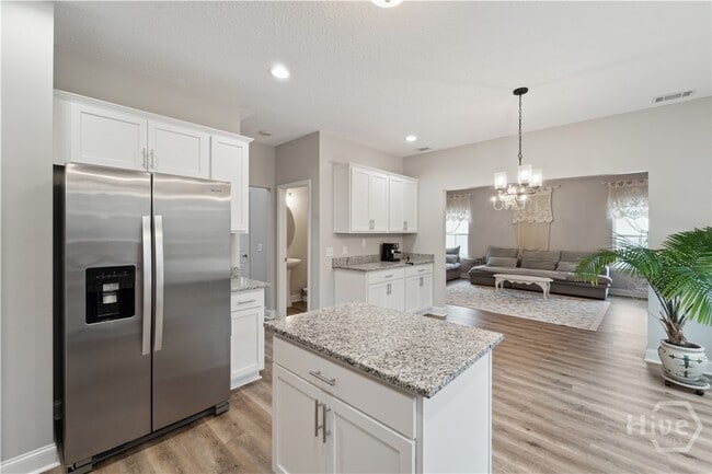 Photo - 601 Meloney Dr