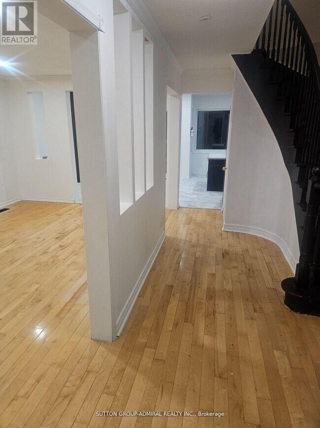 Photo - 32 Magani Dr