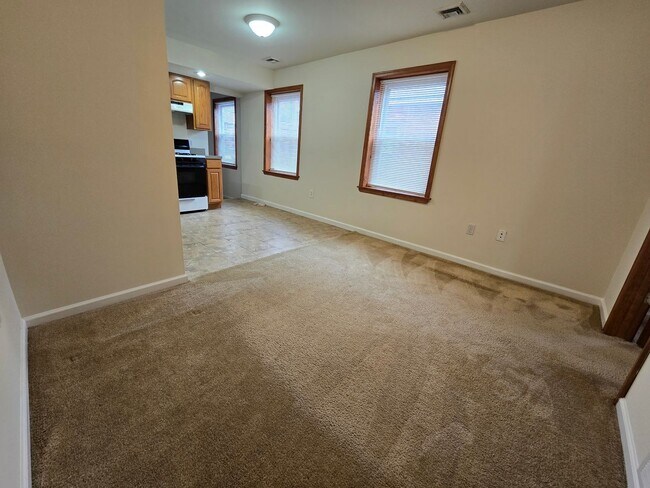 Photo - 819 N Franklin St Unit #3F