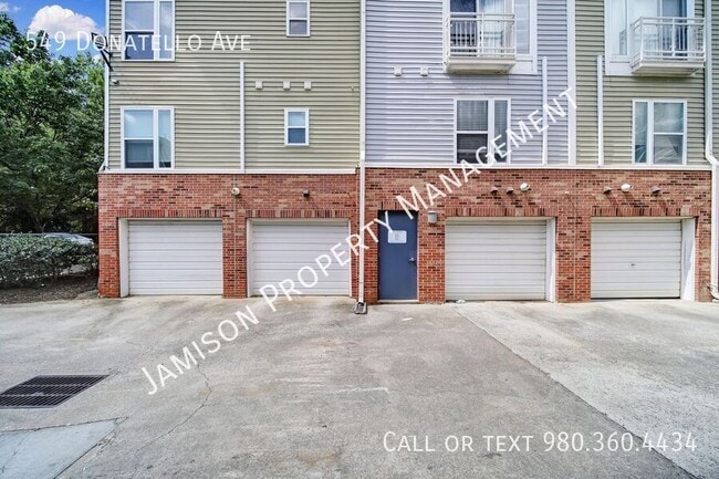 Photo - 549 Donatello Avenue