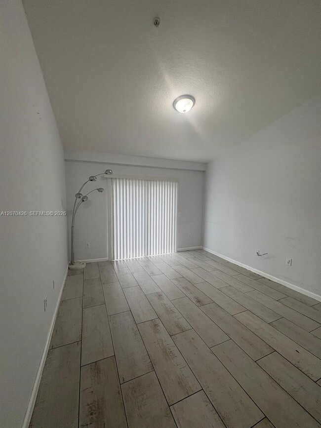 Photo - 15480 SW 284th St Unidad 2303