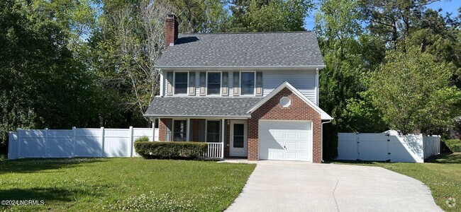 Building Photo - 111 Carlisle Ct Rental