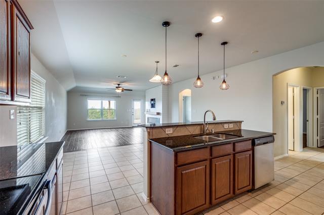 Photo - 2784 Cresent Lake Dr