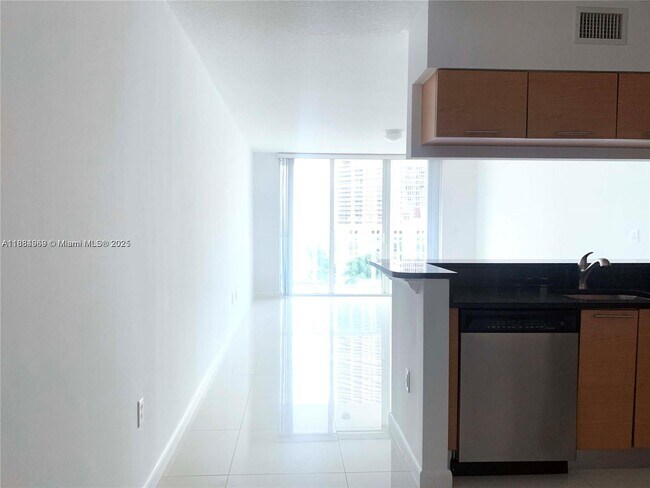 Photo - 31 SE 5th St Unit 1510