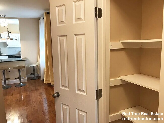 1999 Commonwealth Ave Unit 31