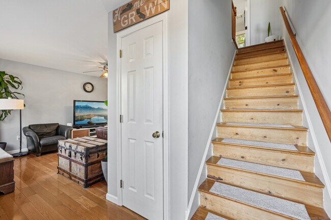 Photo - 17 Locust St