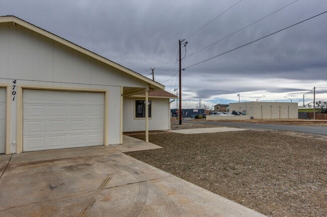 Building Photo - 4701 N Norman Rd Unit B