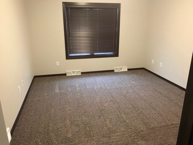 Photo - 1490 Arctic Ct