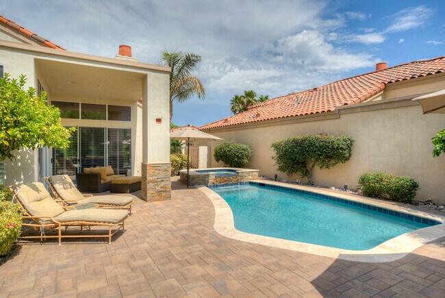 Photo - 56065 Riviera