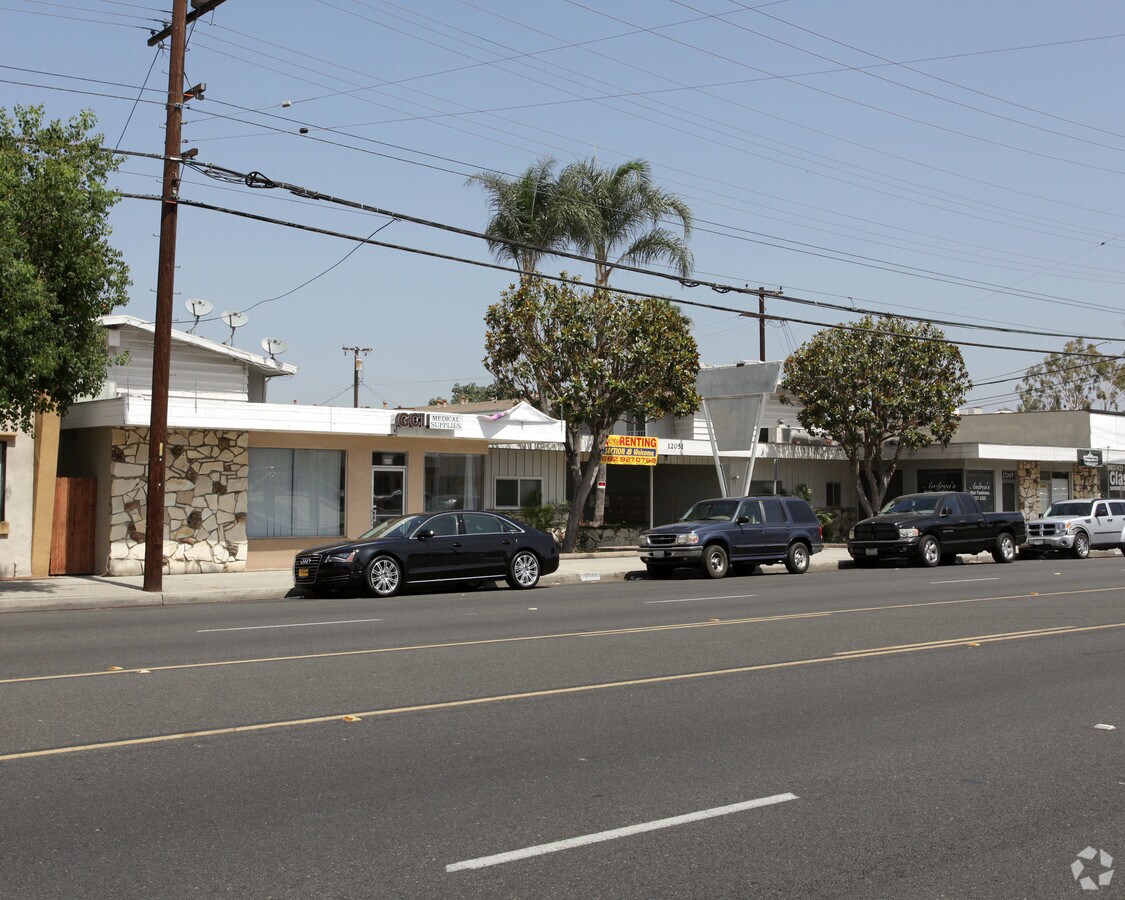 Photo - 12047-12053 Paramount Blvd