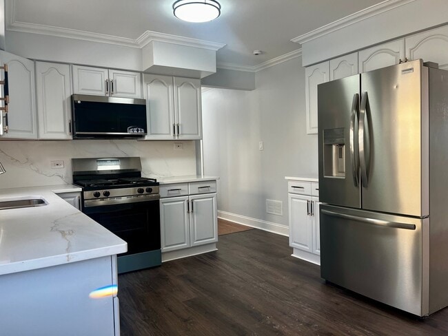 Photo - 6522 Spaulding Ave