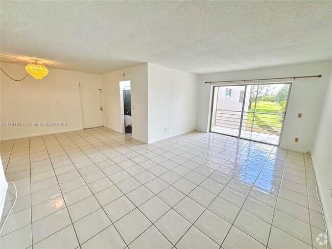 Building Photo - 2495 SW 82nd Ave Unit 205 Rental