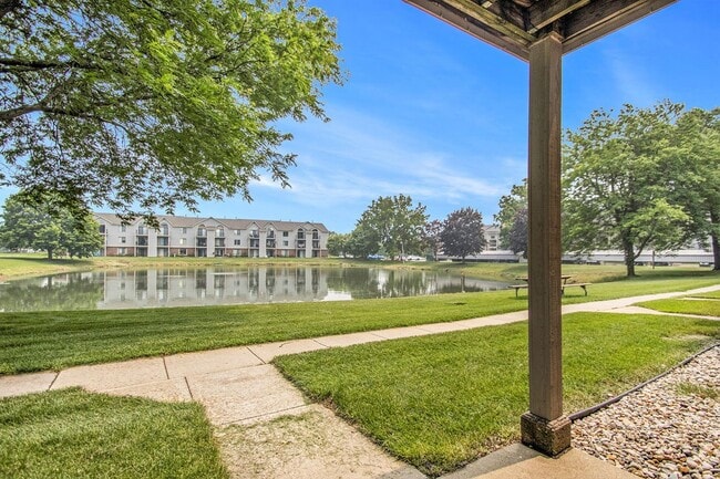 Photo - Indian Lakes Apartments