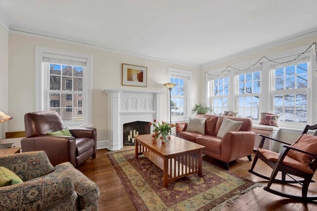 Photo - 554 Sheridan Square Unidad 1