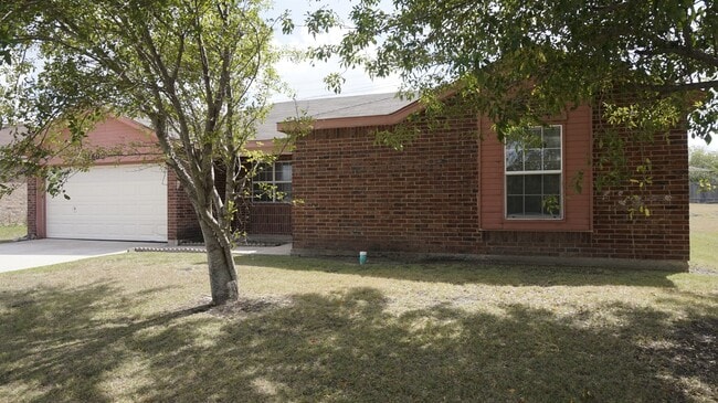 Building Photo - 4600 Greyhound Dr Rental