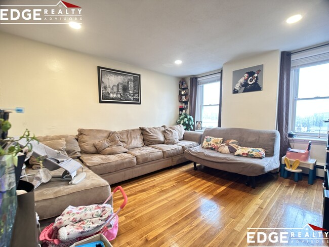 Photo - 132 Emerson St Condo Unit 33