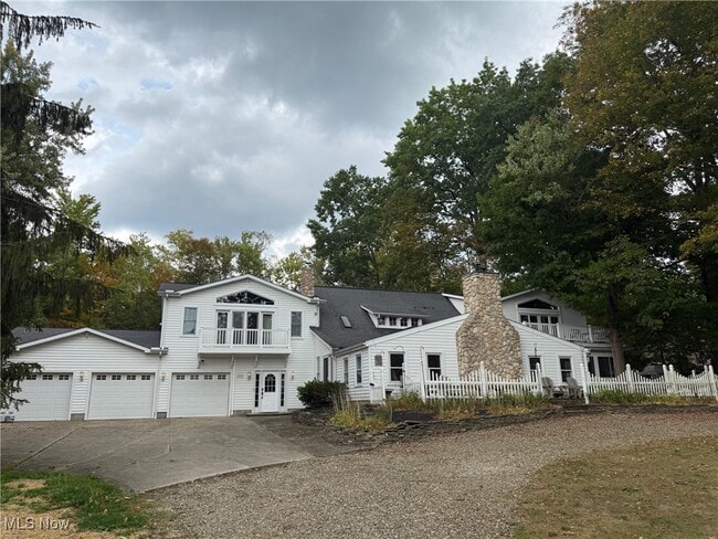 Building Photo - 8298 Valley Dr Rental