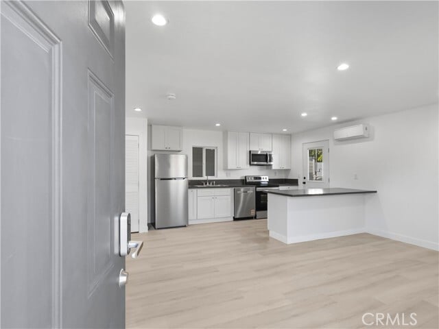 Building Photo - 8828 Chimineas Ave