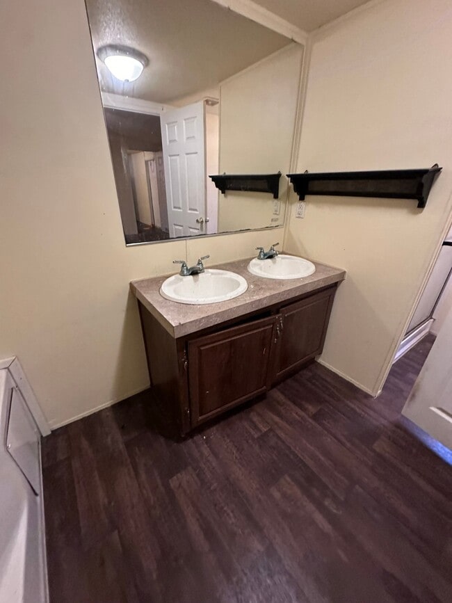 Photo - 20183 Lakeway Ln