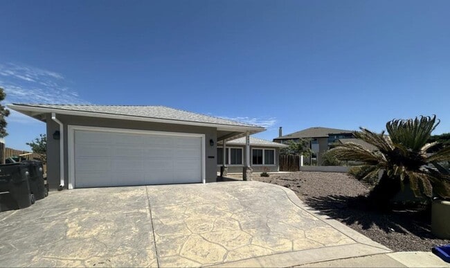 Building Photo - 4636 Benhurst Ave