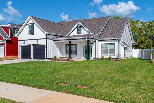 Photo - 207 Jesse Dr