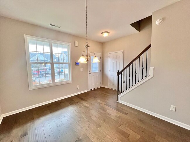 Photo - 74 Griffith Pl