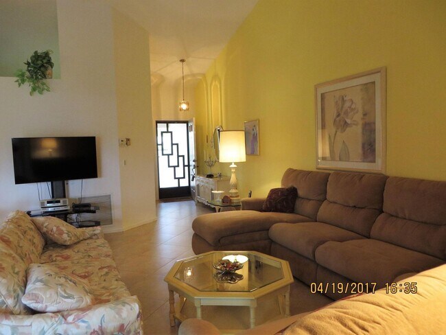 Photo - 5839 Parkwalk Cir W