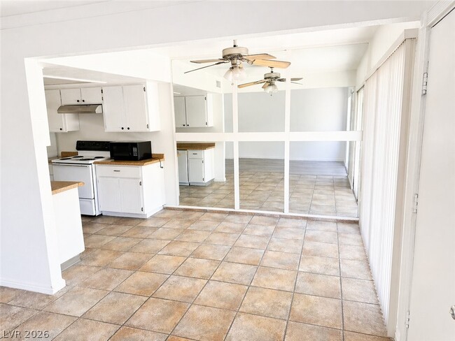 Photo - 6601 Silverstream Ave Unidad D