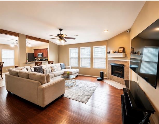 Photo - 717 Kentucky Derby Ln