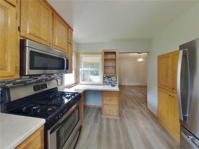 Photo - 406 E River St