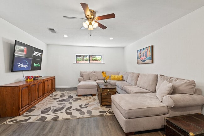 1223 J Ave Unit SI ID1024470P