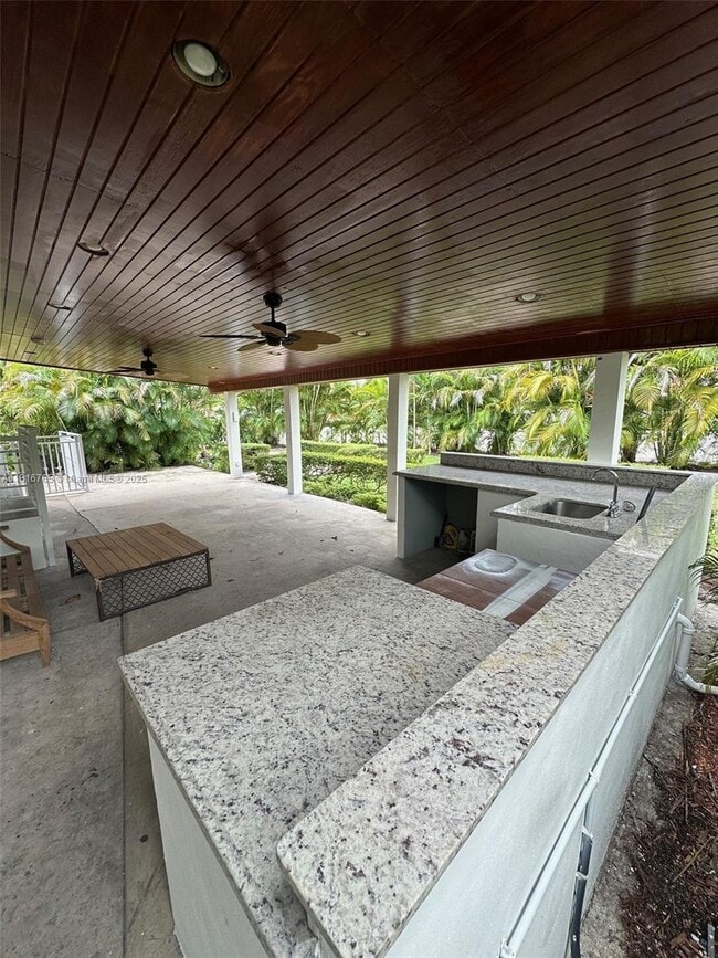 Photo - 1685 SW 15th St