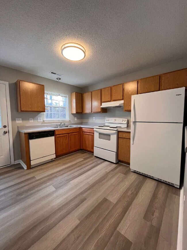 Photo - 2020 Brandymill Ln