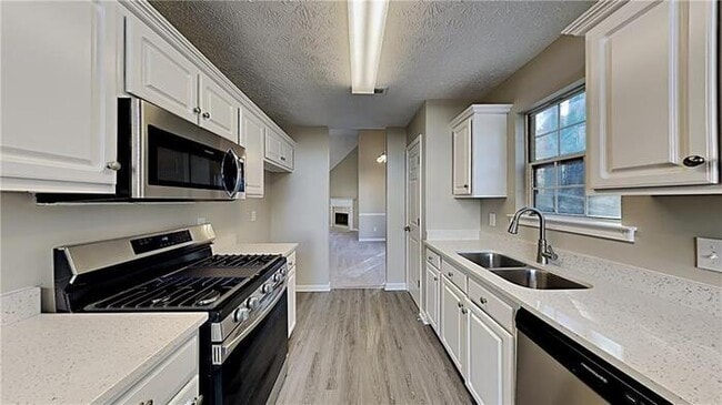 Photo - 4 bedroom Kennnesaw House