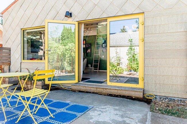 Photo - 8020 N Hurst Ave Unit B