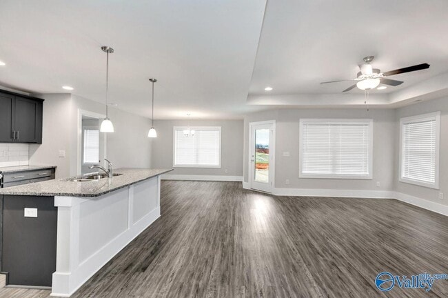 Photo - 381 McCollum Rd