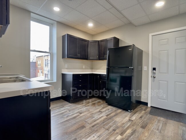 Photo - 101 1/2 N Mill St