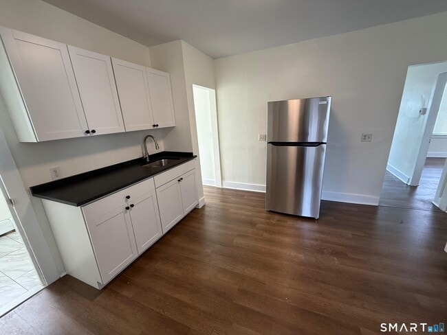 Photo - 27 Botsford St Unidad 1st Floor