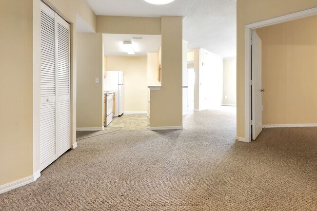 Photo - 2bd Condo right by UTC & Lakewood Ranch