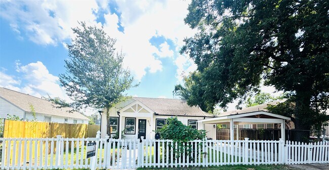 Photo - 4716 Siegel St Unit A