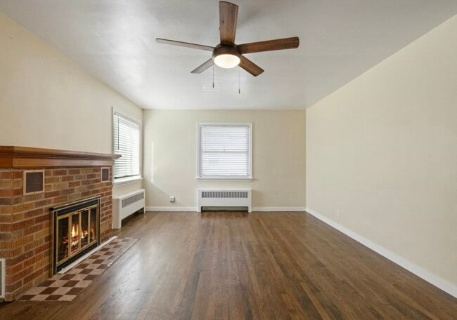 Photo - 521 E Cherry St