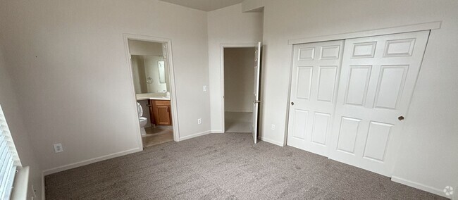 Building Photo - Crestview Apartments