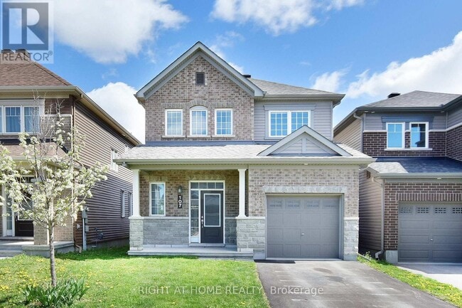 Photo - 107 Westover Cres